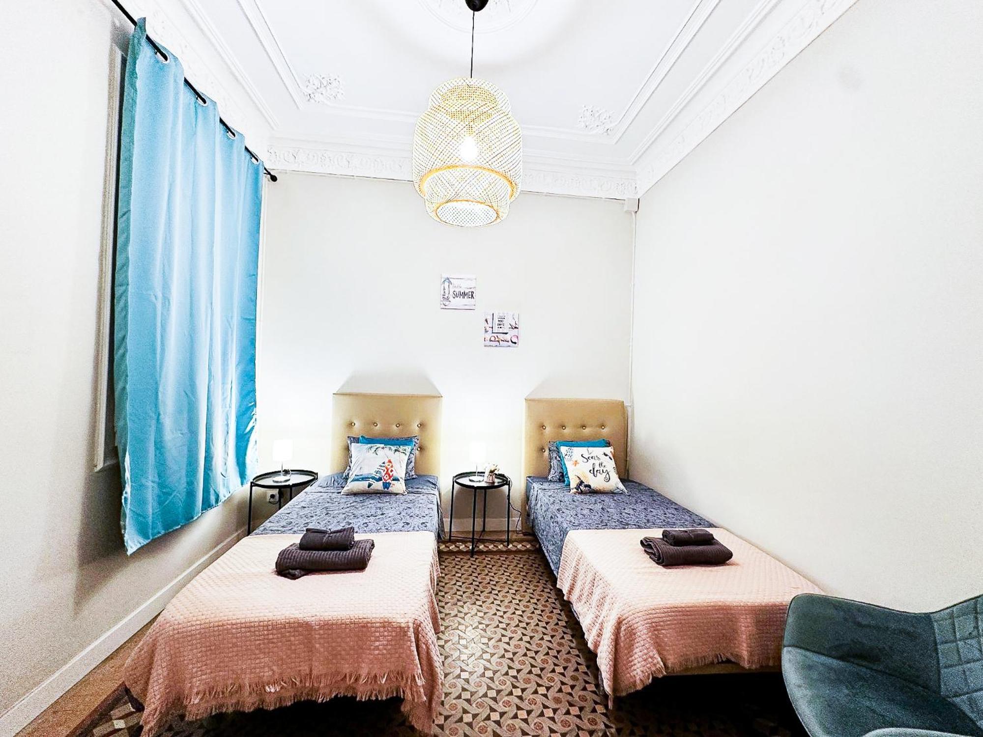 Private Rooms By Plaza Catalunya バルセロナ エクステリア 写真