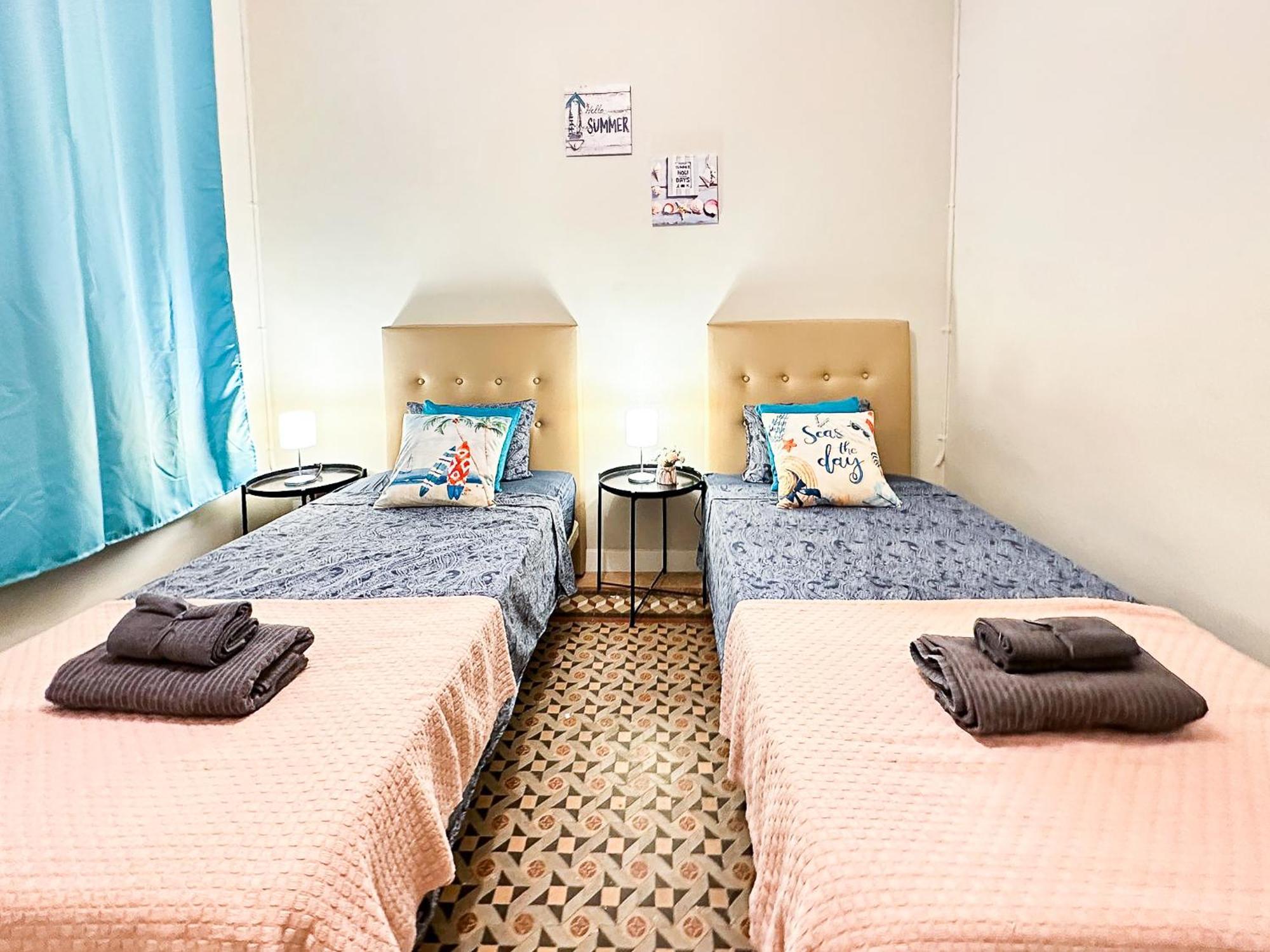 Private Rooms By Plaza Catalunya バルセロナ エクステリア 写真